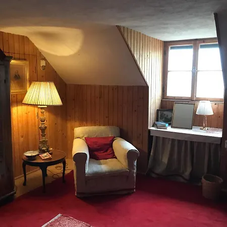 Sattelzimmer Und Studio